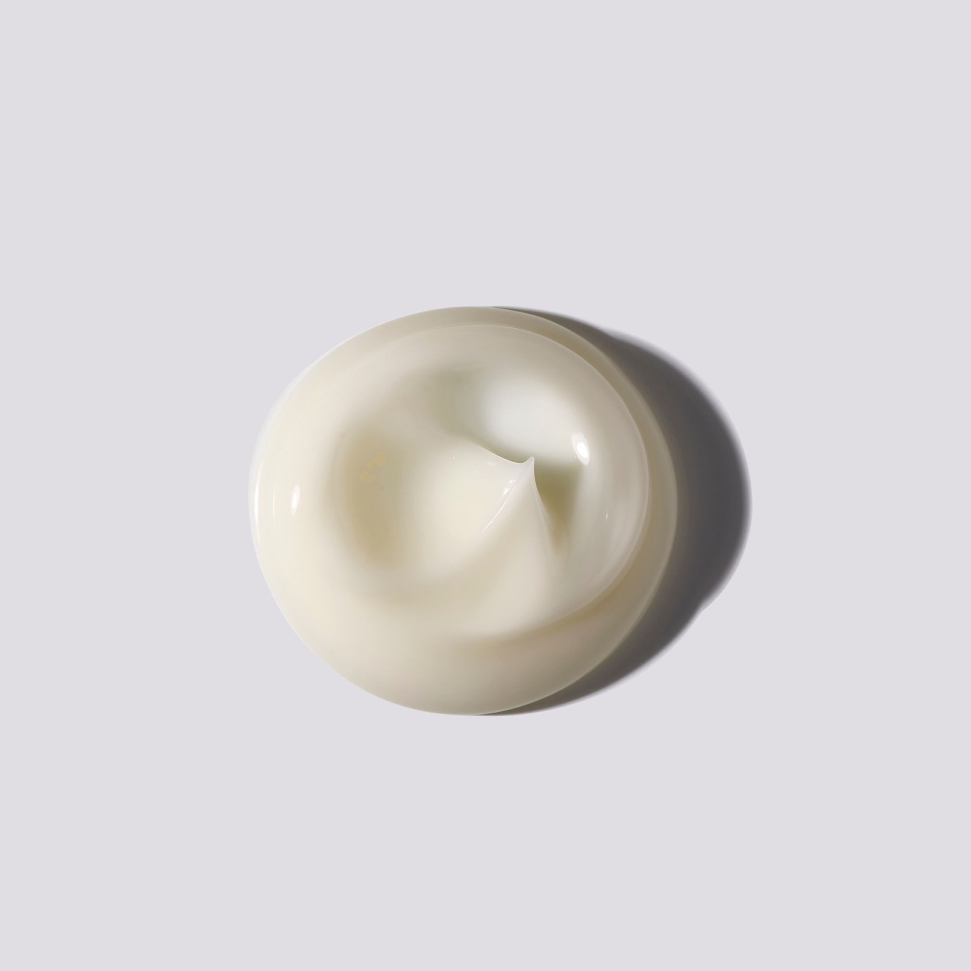 Essence Absolue Nourishing Overnight Hair Serum by Shu Uemura Art of Hair