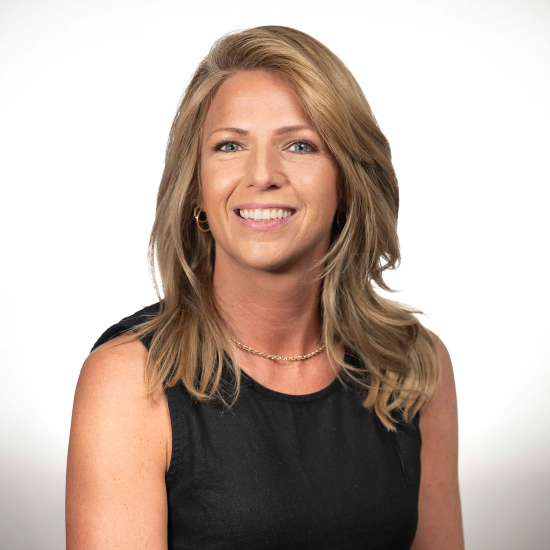 <strong>Dawnelle</strong>