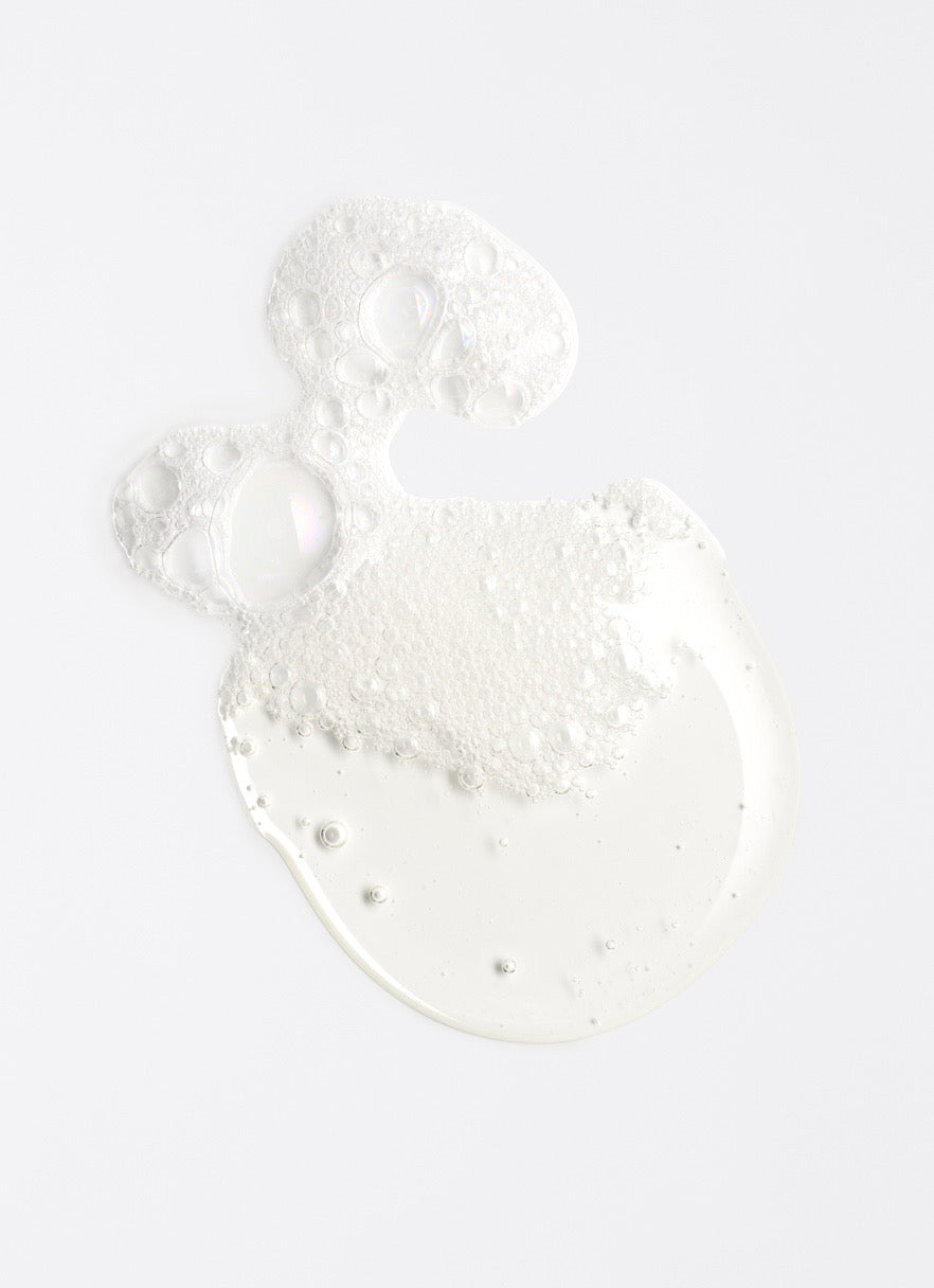 foaming droplet of La Biosthétique Soleil After Sun Hair and Body Shampoo for sun-exposed hair and skin in Canada