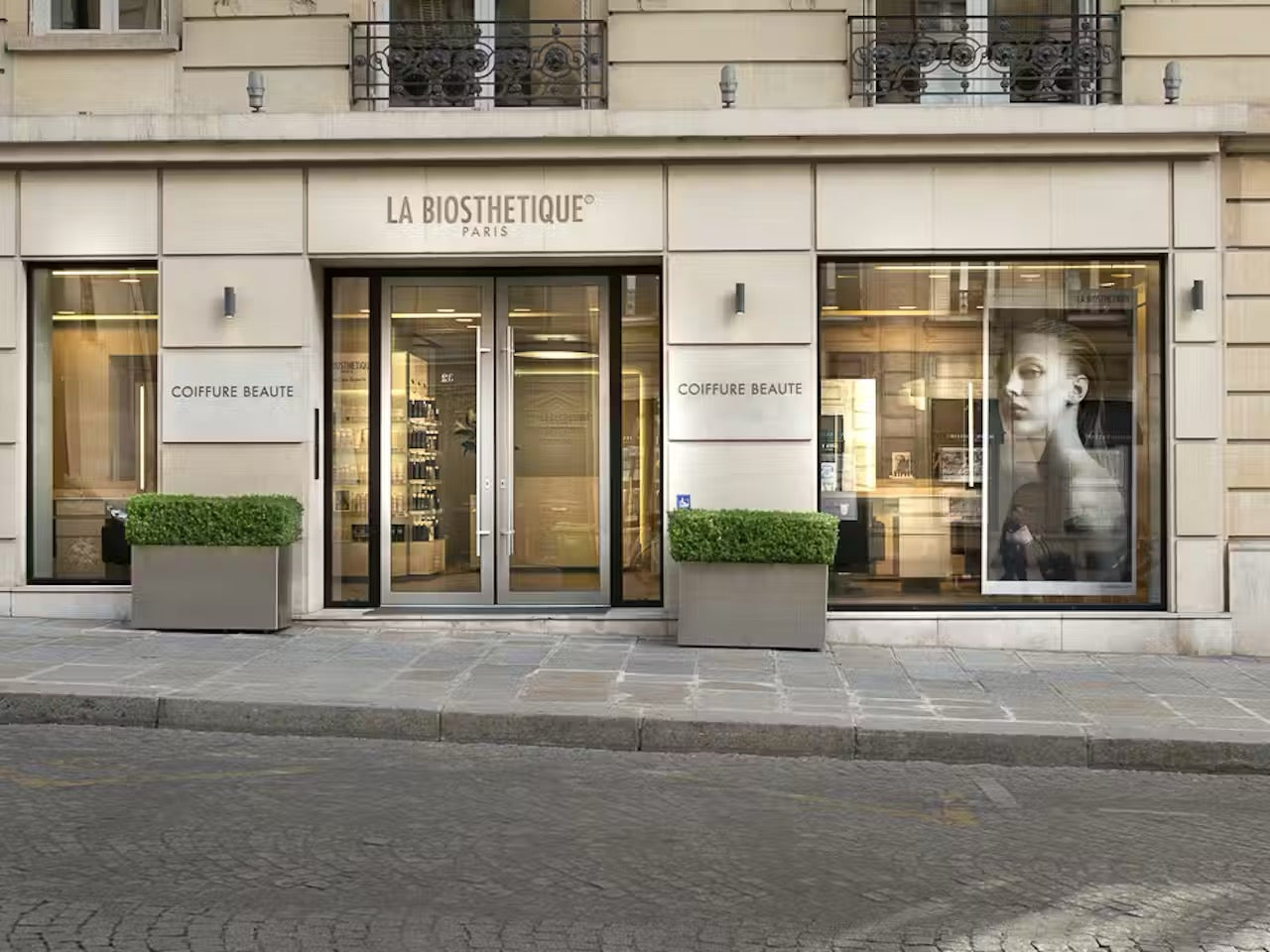 La Biosthétique Paris Brush Denman D84 Small– The Paddle Brush