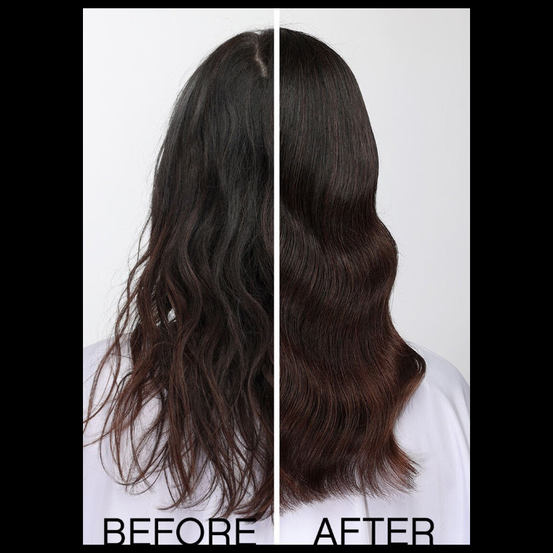 Before and after comparison of wavy hair on a white background Kevin Murphy YOUNG.AGAIN.WASH restorative softening shampoo for dry brittle hair in Canada at Curious Salons 