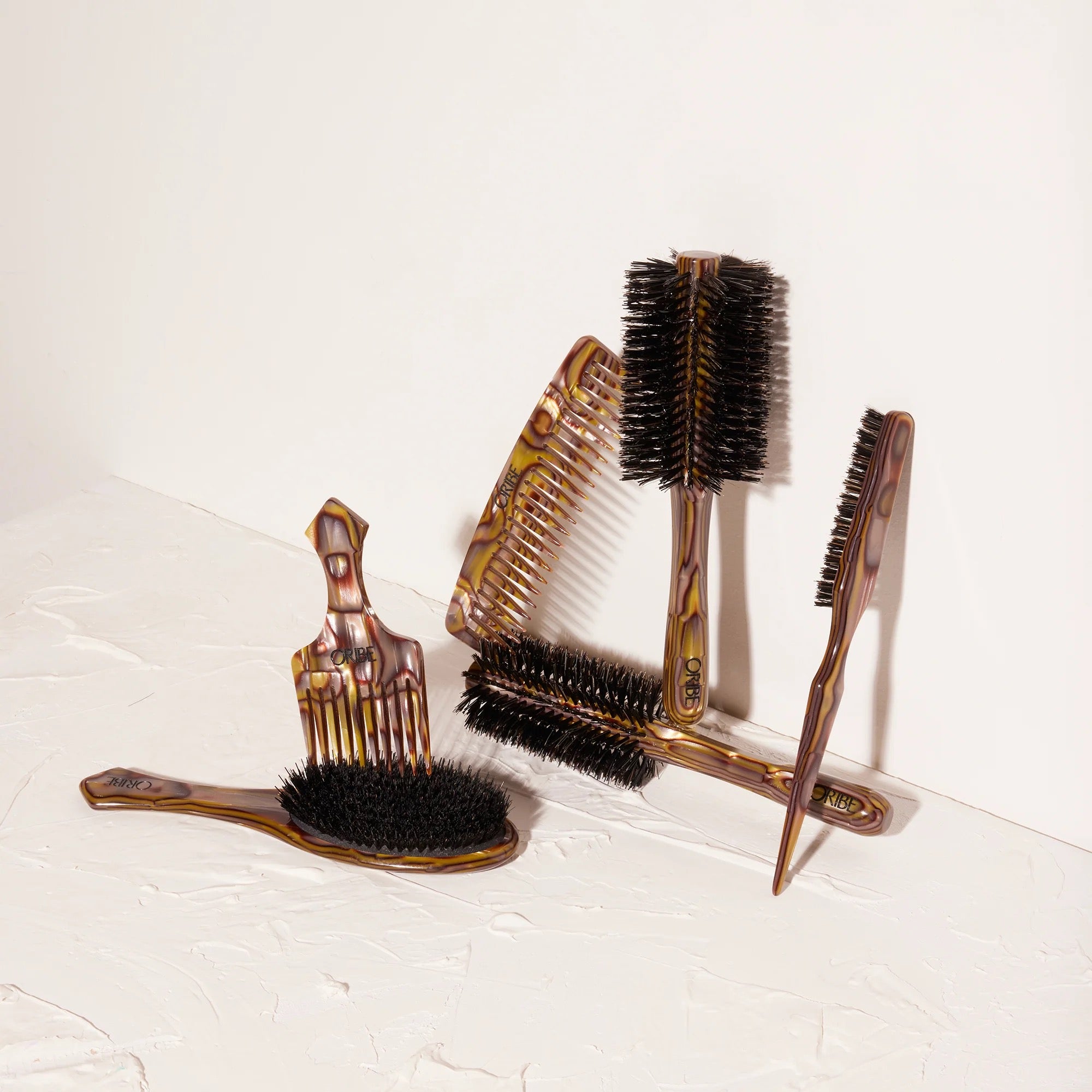 Oribe Italian Resin Wide Tooth Comb