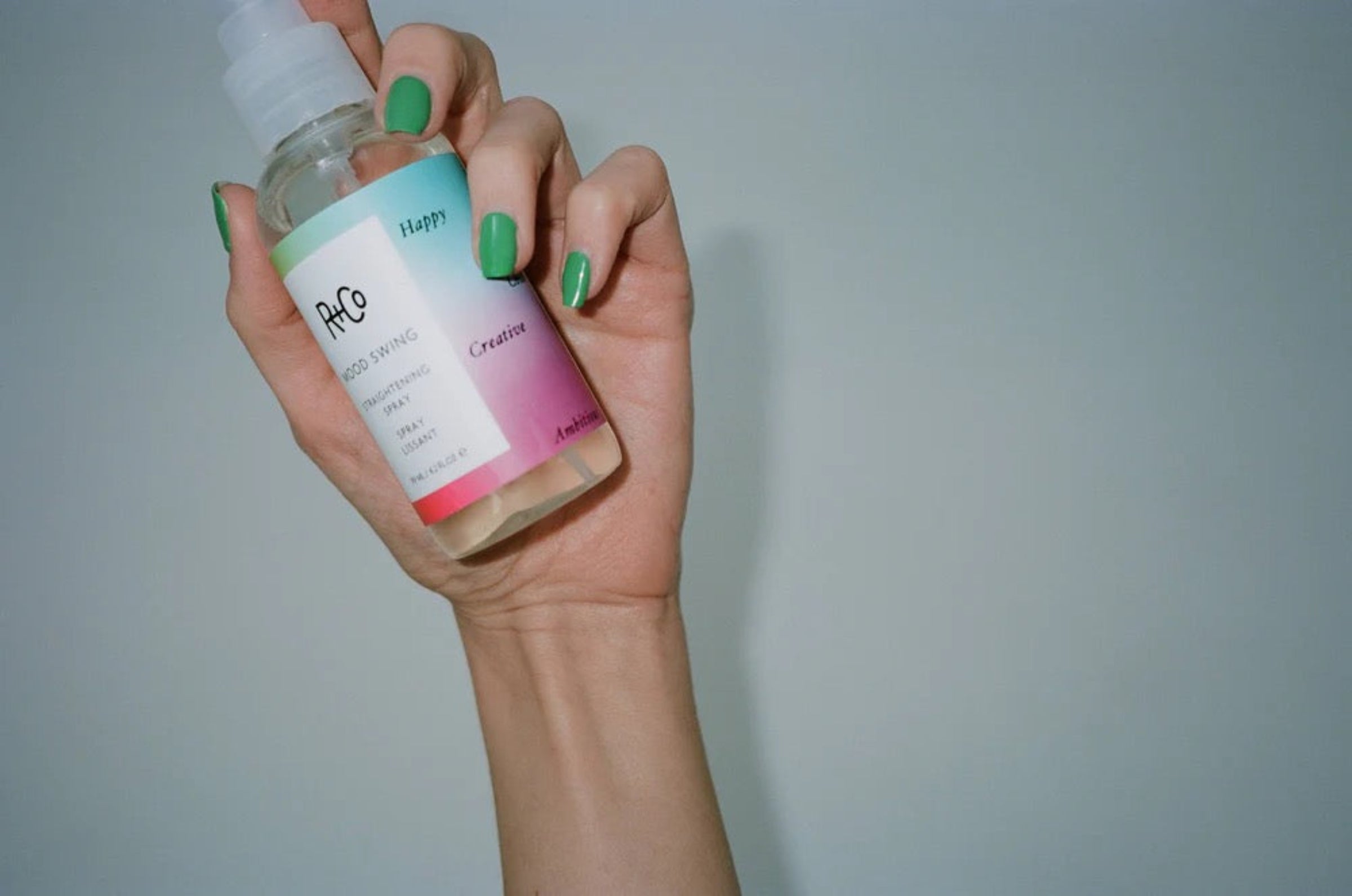 MOOD SWING Straightening Spray by R+Co
