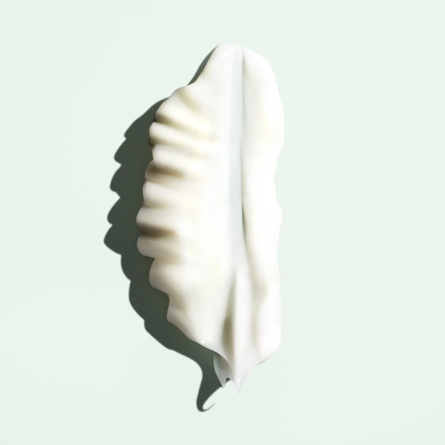 Priming Lotion Leave-In Conditioning Detangler by Oribe – Moisture & Slip for Curls